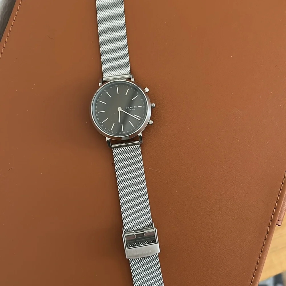 Skagen Smart Watch Silver Mesh Strap Watch